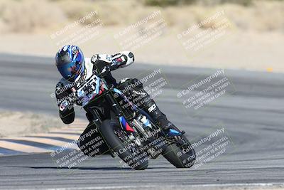 media/Dec-07-2025-CVMA (Sun) [[3e7d2de5dc]]/Race 7-Formula Lightweight Twins Shootout/